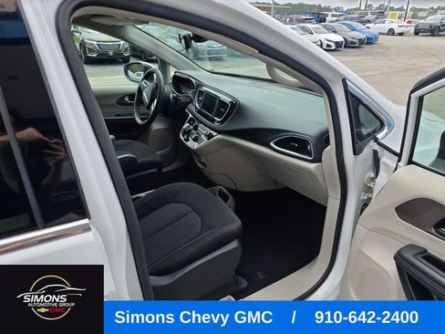 Used 2023 Chrysler Voyager LX FWD image 54