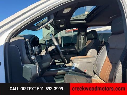 Used 2024 Chevrolet Silverado 2500 High Country w/ High Country Premium Package image 11