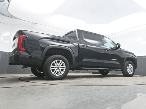 Used 2022 Toyota Tundra SR5 AWD/4WD image 31