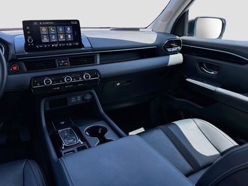 Certified 2025 Honda Pilot EX-L image 26
