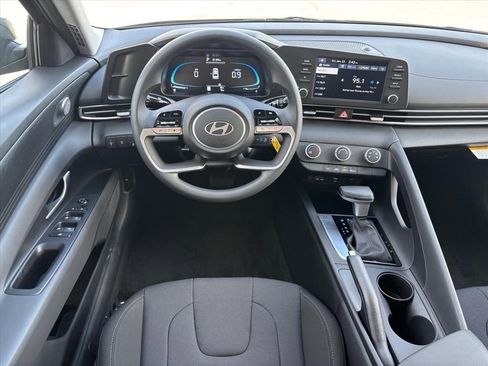 New 2026 Hyundai Elantra SE w/ Cargo Package image 13