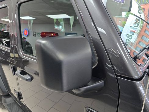 Used 2022 Jeep Wrangler Unlimited Sport AWD/4WD image 14