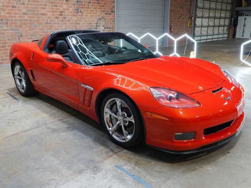 Used 2013 Chevrolet Corvette Grand Sport w/ 2LT Preferred Equipment Group RWD image 41
