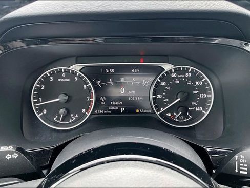 Certified 2025 Nissan Pathfinder SL w/ SL Premium Package image 12