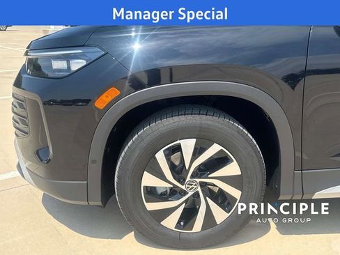 New 2025 Volkswagen Tiguan S image 9