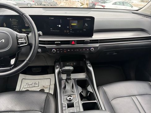 Certified 2024 Kia Sorento S w/ Panoramic Sunroof Package image 19