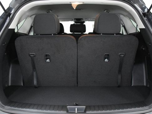 Certified 2024 Kia Sorento LX image 29