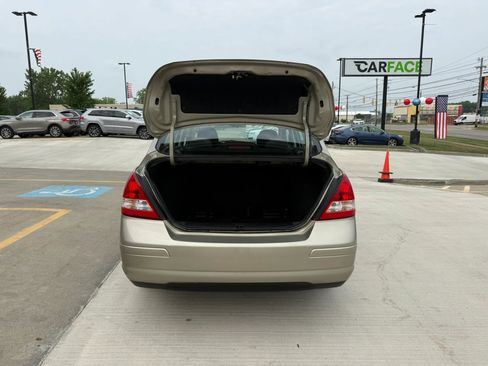 Used 2009 Nissan Versa Sedan w/ Convenience Pkg FWD image 12