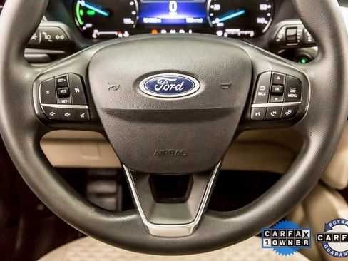 Used 2021 Ford Escape SE image 25