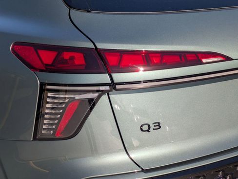 New 2026 Audi Q3 quattro 2.0T AWD/4WD image 14