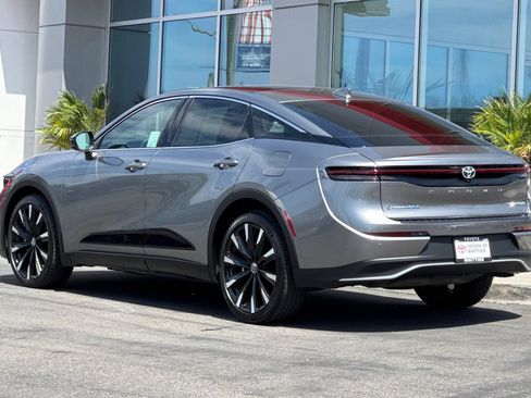 Certified 2024 Toyota Crown Platinum AWD/4WD image 8