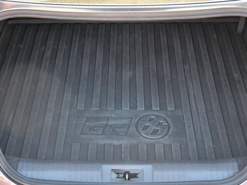 Used 2023 Toyota GR86 w/ ALL Weather Mat Package (TMS) RWD image 34