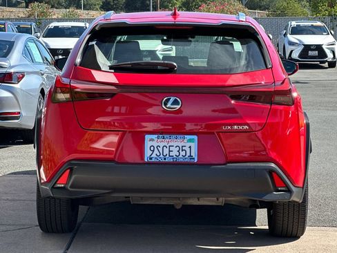 Certified 2025 Lexus UX 300h FWD w/ Accessory Package (Z1) image 5