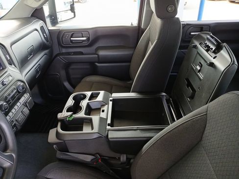 Certified 2025 Chevrolet Silverado 2500 Custom w/ Custom Value Package AWD/4WD image 25