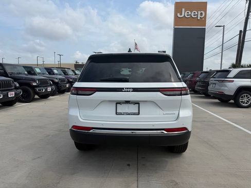 New 2026 Jeep Grand Cherokee L Summit AWD/4WD image 22