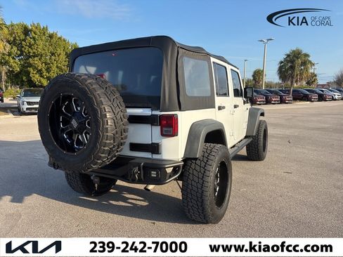 Used 2016 Jeep Wrangler Unlimited Sport w/ Connectivity Group image 6