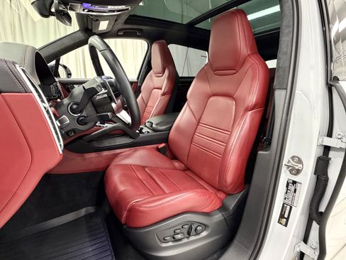 Certified 2023 Porsche Cayenne GTS AWD/4WD image 35