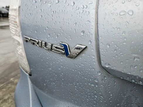 Used 2013 Toyota Prius V Three image 20