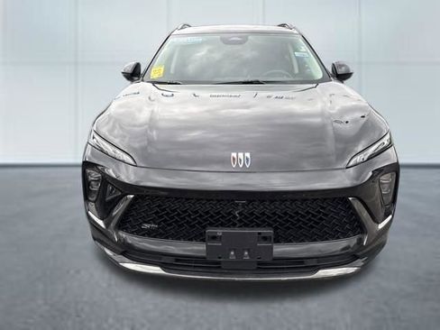 Used 2025 Buick Envision Sport Touring image 6