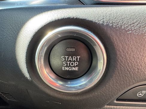 Certified 2025 MAZDA CX-5 Signature image 31