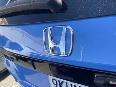 Used 2024 Honda Pilot TrailSport image 4