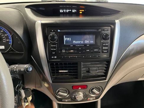 Used 2012 Subaru Forester 2.5X Premium AWD/4WD image 28