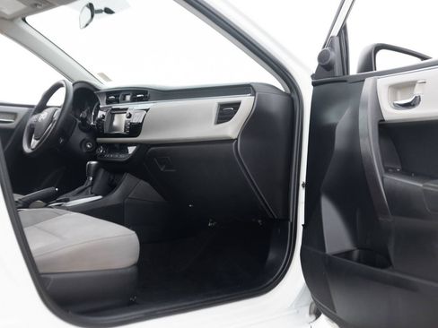 Used 2015 Toyota Corolla LE FWD image 28