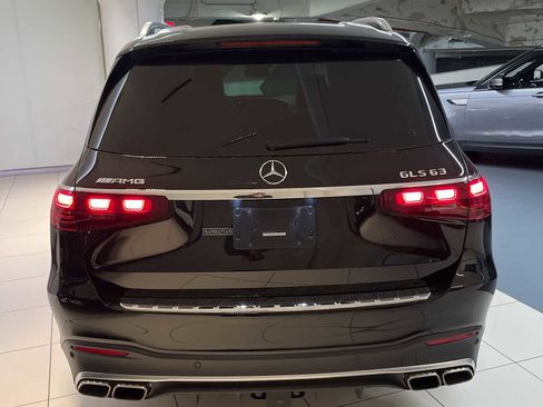 Used 2026 Mercedes-Benz GLS 63 AMG 4MATIC image 6