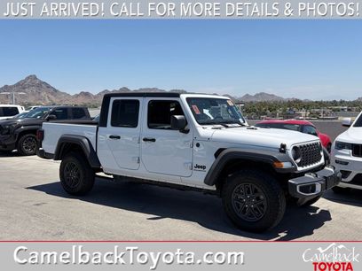 Used 2025 Jeep Gladiator Sport