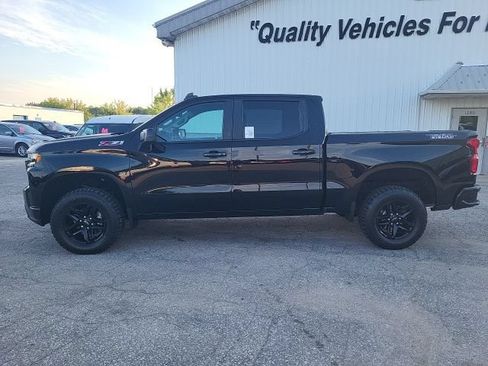 Used 2021 Chevrolet Silverado 1500 LT Trail Boss w/ Convenience Package II AWD/4WD image 19