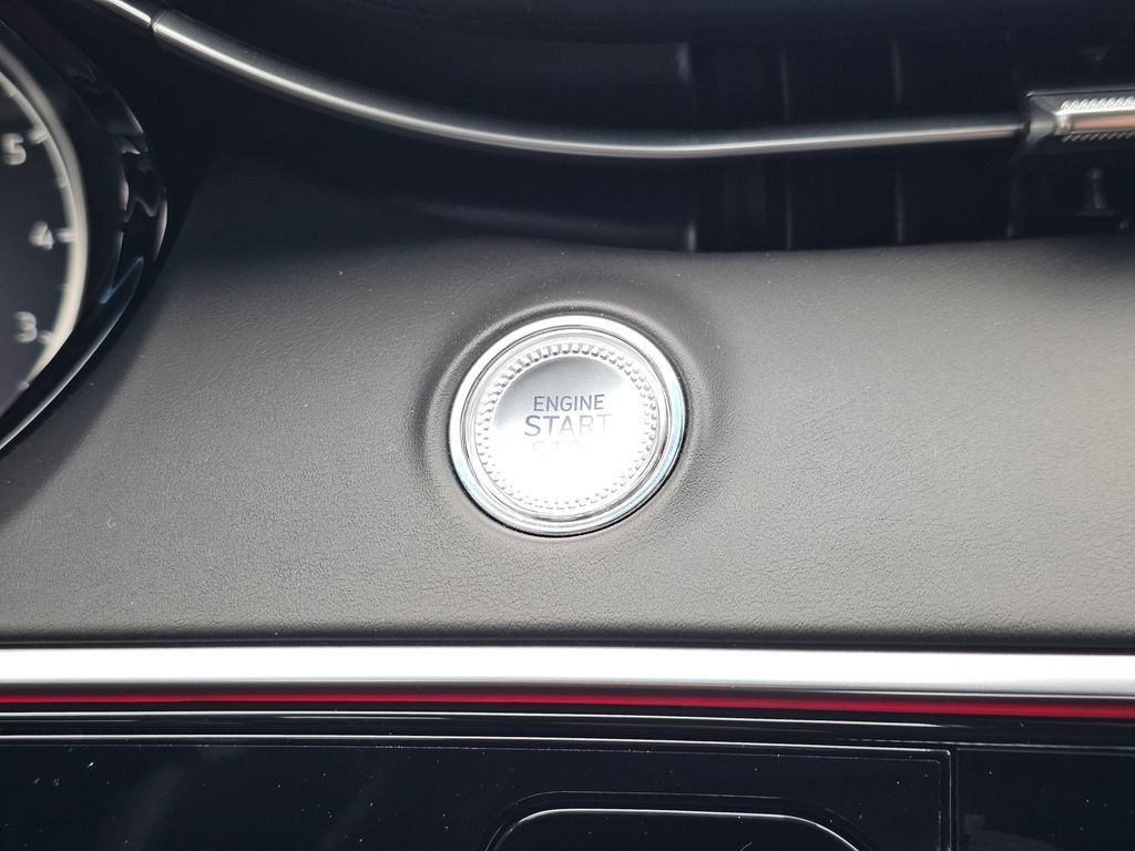 Certified 2025 Genesis GV70 3.5T Sport AWD/4WD image 17