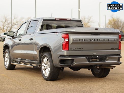 Used 2021 Chevrolet Silverado 1500 Custom w/ LPO, Dark Essentials Package image 5