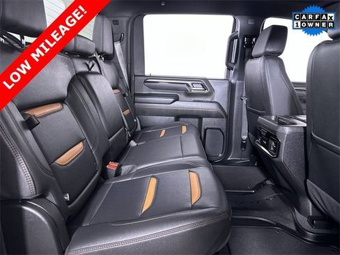 Used 2025 GMC Sierra 2500 AT4 image 28