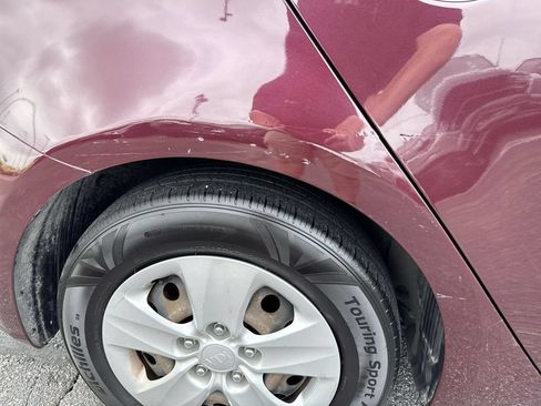 Used 2018 Kia Forte LX w/ LX Rear Camera Package FWD image 30