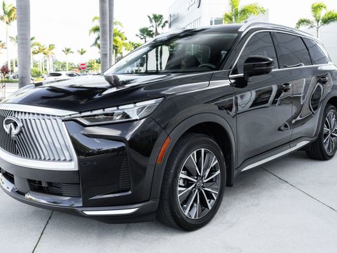 Certified 2026 INFINITI QX60 Luxe w/ Cargo Package FWD image 6