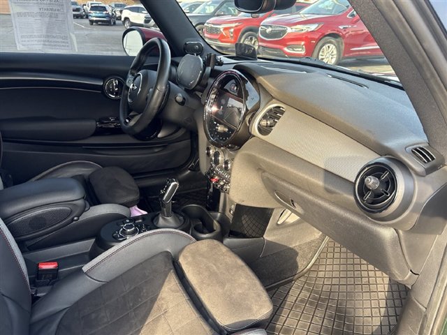 Used 2023 MINI Cooper John Cooper Works FWD image 29