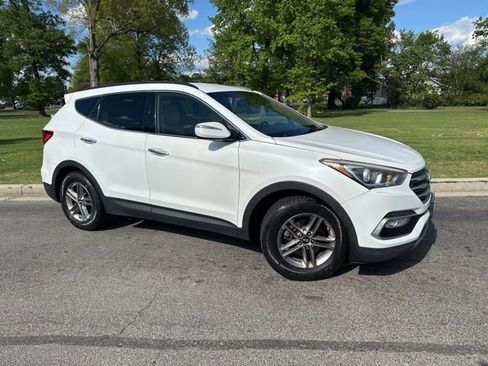 Used 2017 Hyundai Santa Fe Sport AWD/4WD image 2