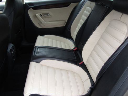 Used 2012 Volkswagen CC Lux image 9