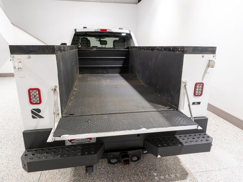 Used 2023 Ford F250 XL w/ XL Chrome Package RWD image 10