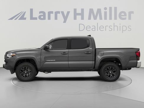 Certified 2023 Toyota Tacoma SR5 w/ Technology Package AWD/4WD image 3