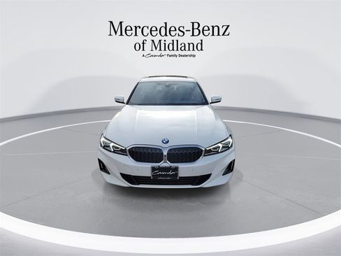Used 2025 BMW 330i xDrive Sedan image 3