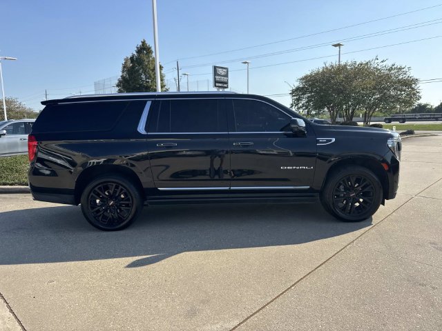 Used 2022 GMC Yukon XL Denali RWD image 4