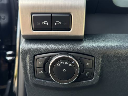 Used 2022 Ford F350 Platinum image 20