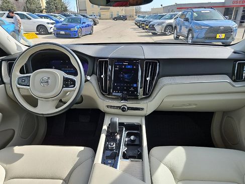 Used 2023 Volvo XC60 B5 Plus w/ Climate Package image 10