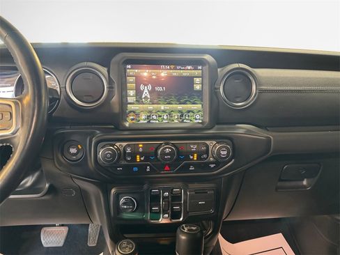 Used 2022 Jeep Wrangler Unlimited Sahara w/ Cold Weather Group image 22