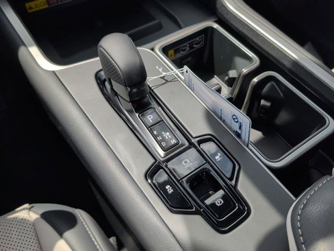New 2026 Lexus TX 500h AWD image 21