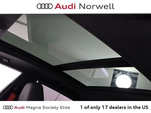 New 2026 Audi SQ8 Prestige AWD/4WD image 9