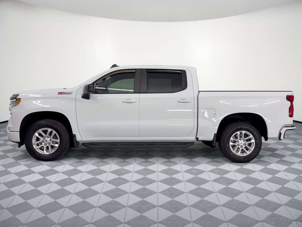 Used 2025 Chevrolet Silverado 1500 RST w/ Convenience Package II AWD/4WD image 2