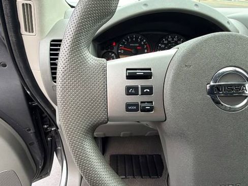 Used 2021 Nissan Frontier SV AWD/4WD image 25