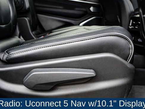 Used 2022 Jeep Grand Cherokee L Overland w/ Advanced Protech Group III image 18